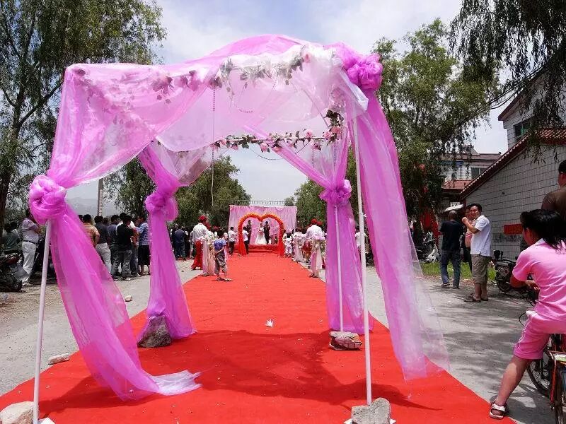 流行回村办婚礼！