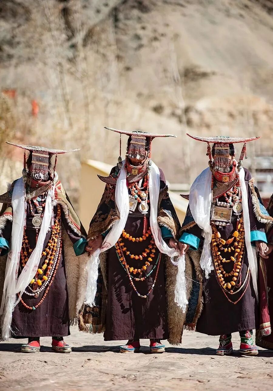 普兰宣服穿在身上的千年历史