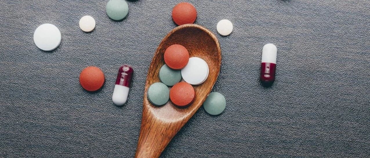 主任查房：维生素 B12 和甲钴胺，是同一药物吗？