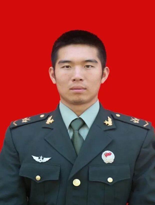 31668部队中士,西城街道雅田村人陈成杭95855部队上士,唐先镇唐先四村