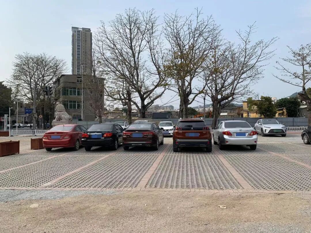 注意！收费！和平街临时停车场已正式开放运营