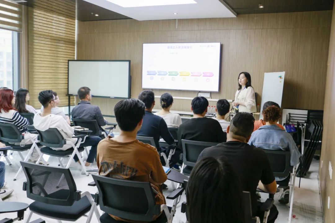 伽人心力量心海伽蓝新员工入职培训圆满收官