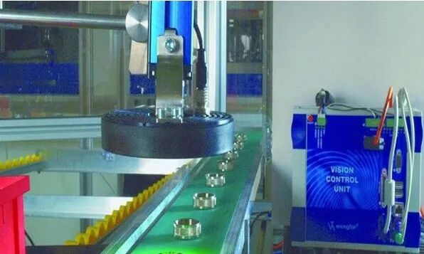 機器視覺定位之零部件尺寸檢測技術的圖3
