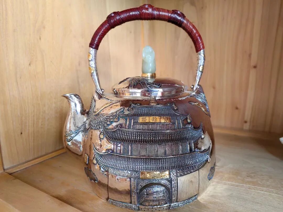 大理鹤庆:壶"添"日月 技传千里