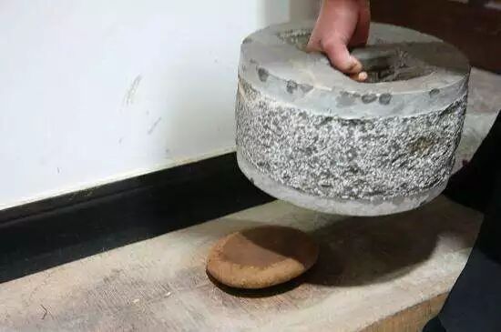 古树春茶开始量产！对于个人收藏，是散茶好还是紧压茶好？