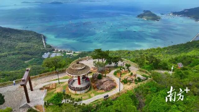 后花园村打造的观景台。  受访者供图