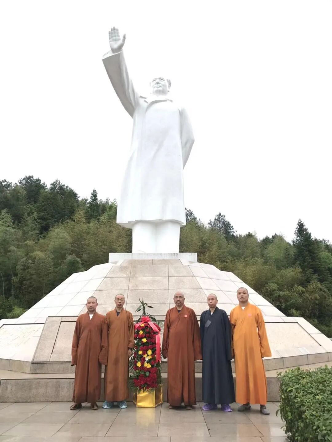 礼赞百年 同心向党——金钟阁禅寺庆祝中国共产党建党一百年
