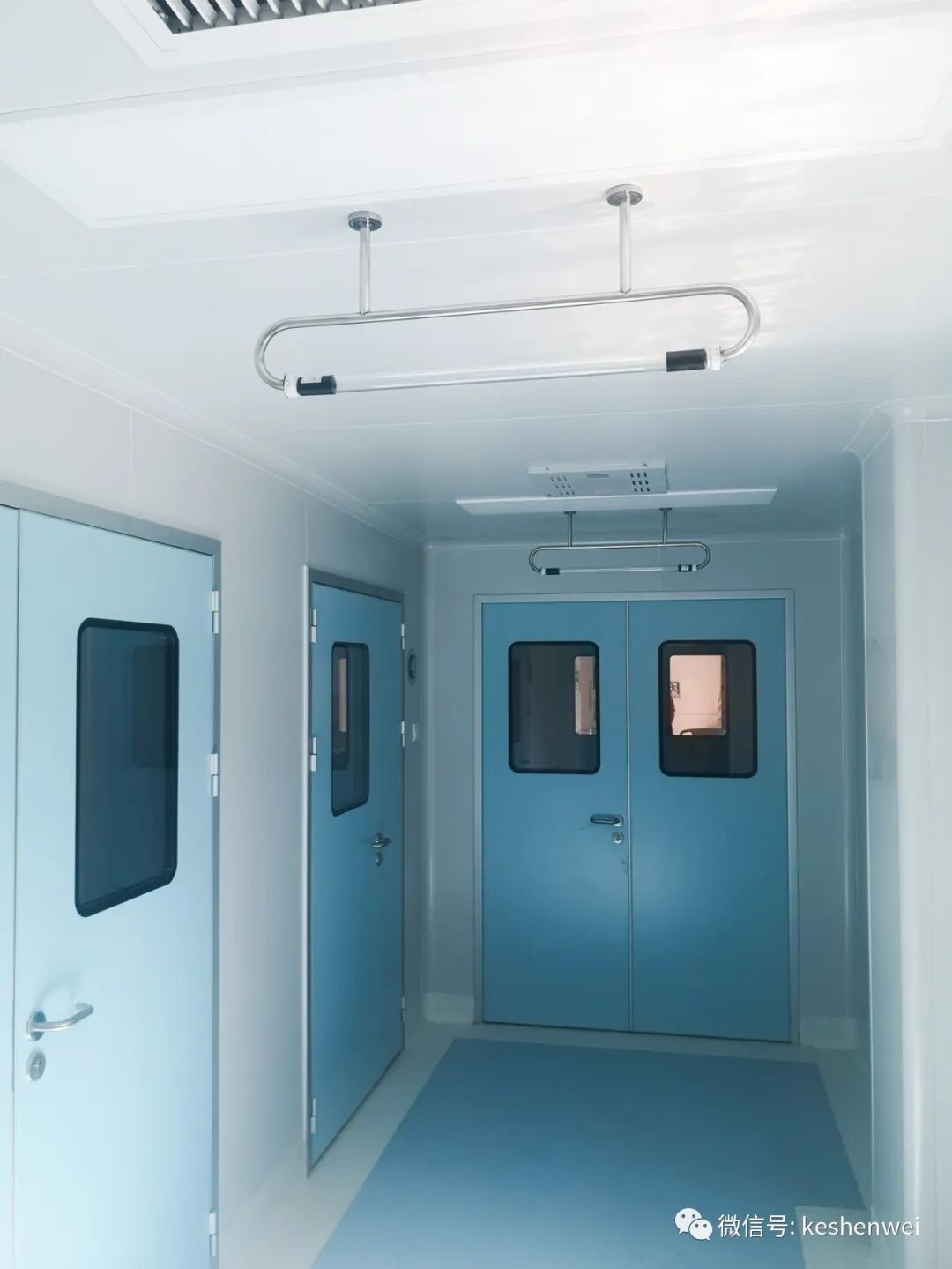 区(医护更衣换鞋,医护办公),半污染区(医护通道,隔离病房前缓冲间)