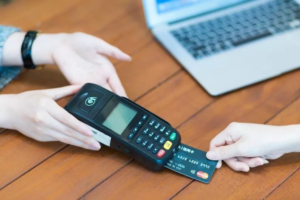 信用卡临时额度到底该不该用？