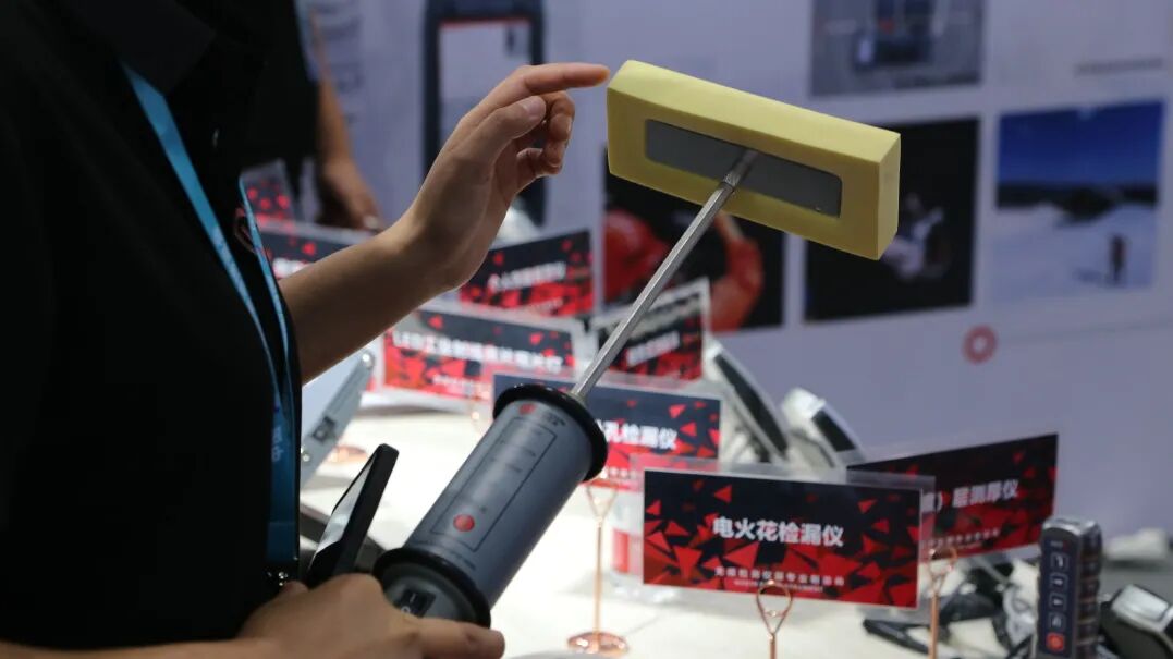 科电仪器助力行业标准制定，湿海绵针孔检漏仪校准规范正式发布