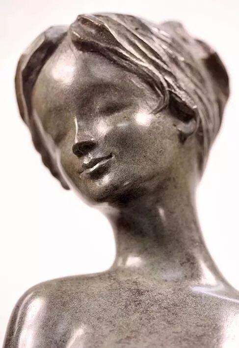 雕塑丨用极少的元素来表现最本质的东西