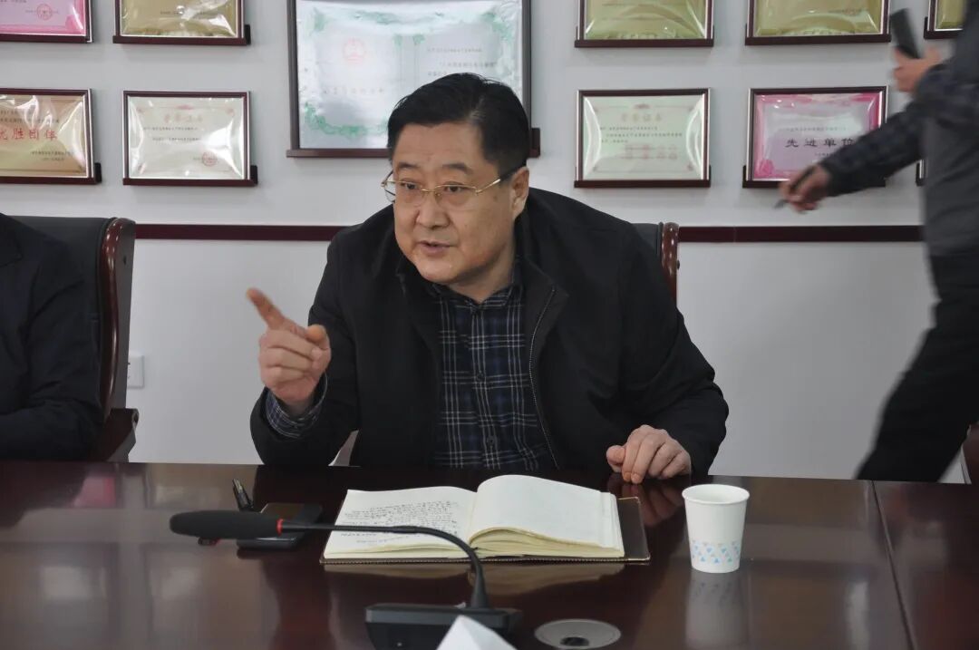 王家喜指出,目前我省疫情防控正处于最吃劲的关键阶段,疫情防控形势