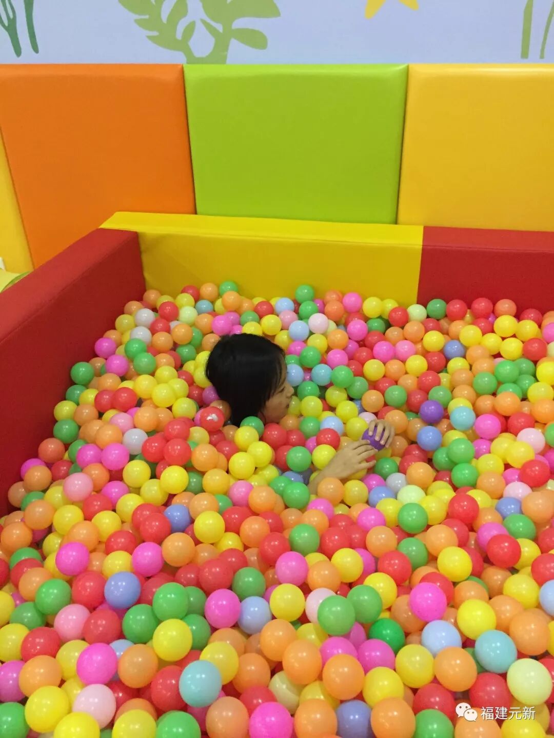 器械区有什么器械【详解】大滑板、羊角球、蹦床......这些感统器械到底什么用处？_https://www.jmylbn.com_新闻资讯_第10张