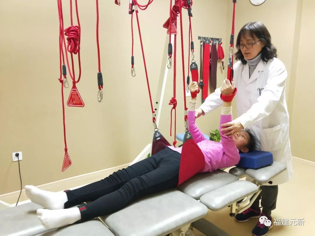 器械区有什么器械【详解】大滑板、羊角球、蹦床......这些感统器械到底什么用处？_https://www.jmylbn.com_新闻资讯_第16张