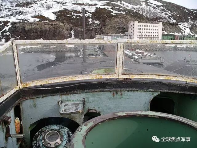 只有经过对比，才知道台风级潜艇究竟有多大的图17