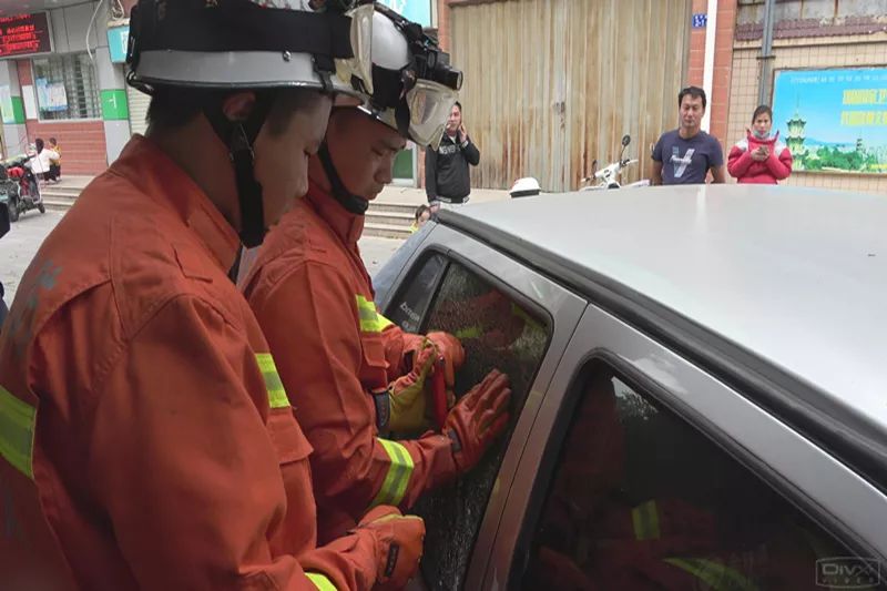 儿童消防救援车_消防应急救援预案演练_消防消防车祸救援心得