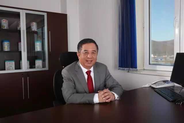 领跑首发、有机第一 乳业教父郑俊怀抢得先手