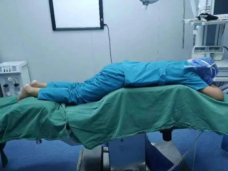 手术室体位垫怎么用【灵中医丨优质护理】生命相托 体贴入“位” ——手术室麻醉科体位垫_https://www.jmylbn.com_新闻资讯_第4张