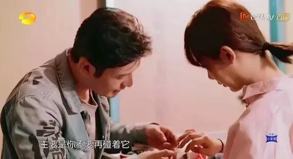 



黄晓明最大的问题，是他不会像黄渤一样说话
