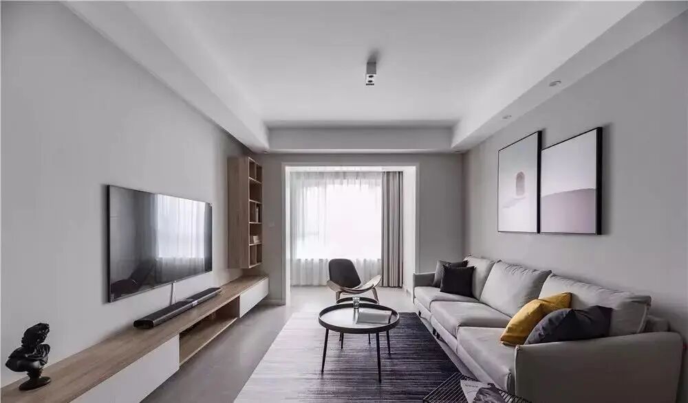 105㎡现代简洁三室，借生活阳台扩大厨房