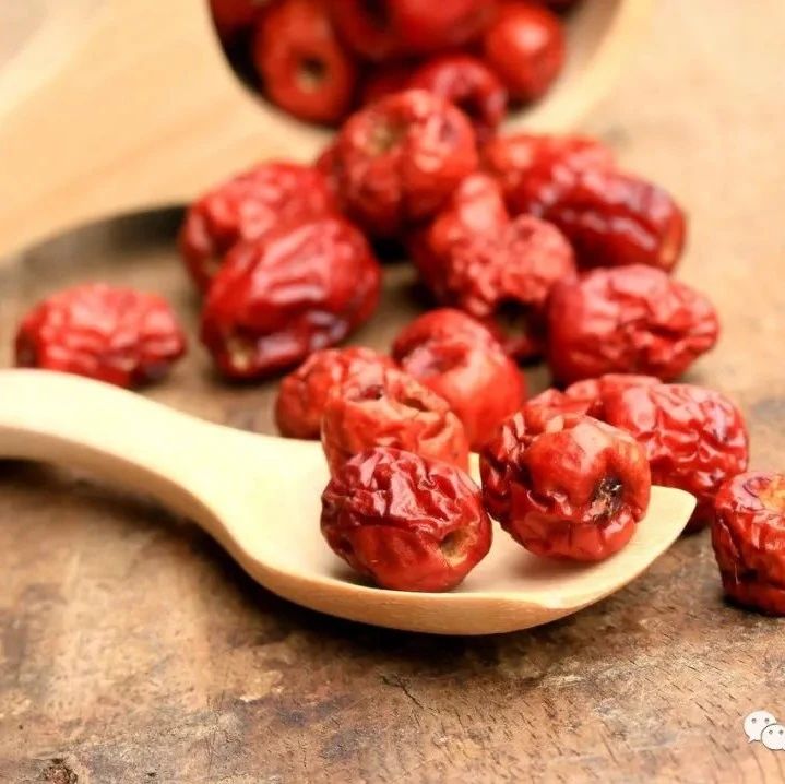 每天吃红枣，身体会得到哪些好处？每天吃几颗最合适？一文讲清楚