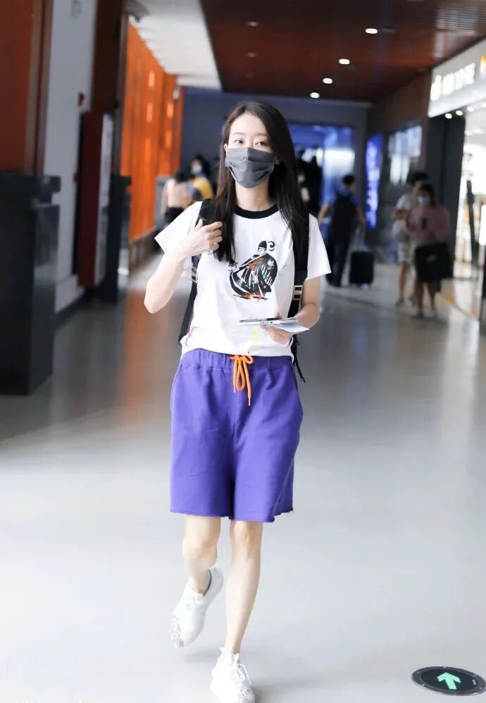 有一种简简单单的穿搭叫做张小斐风-友友