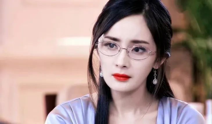 软妹变恶女，杨超越这就把你杀疯了？