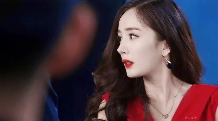 软妹变恶女，杨超越这就把你杀疯了？