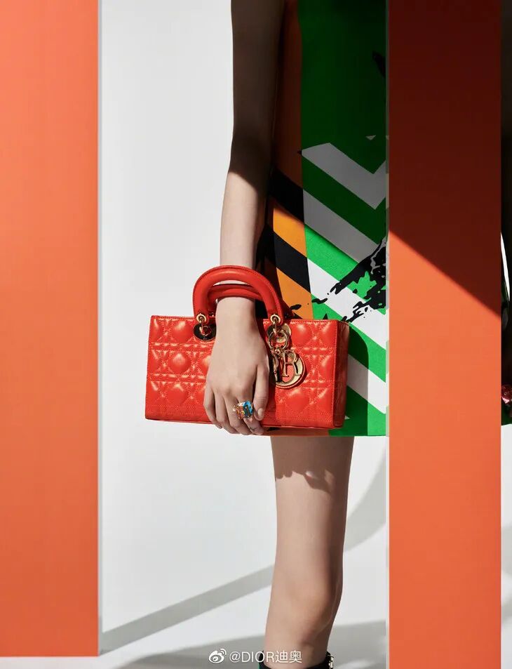 变身吧水冰月_变身水冰月全身画_水冰月变身