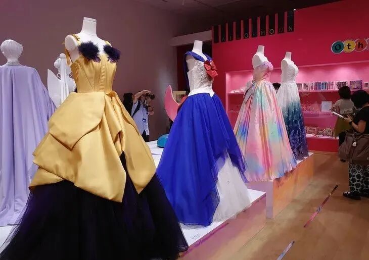 水冰月变身_变身水冰月全身画_变身吧水冰月