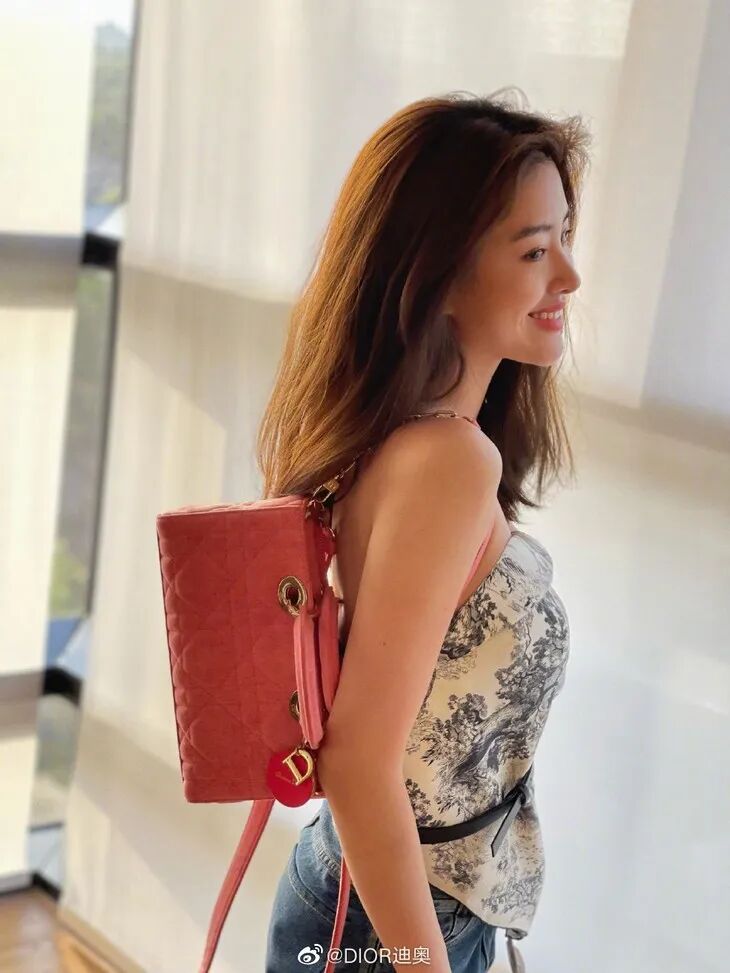 变身水冰月全身画_变身吧水冰月_水冰月变身