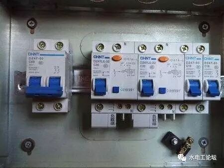 家用配电箱主开关和支路开关同时跳闸原因分析的图2