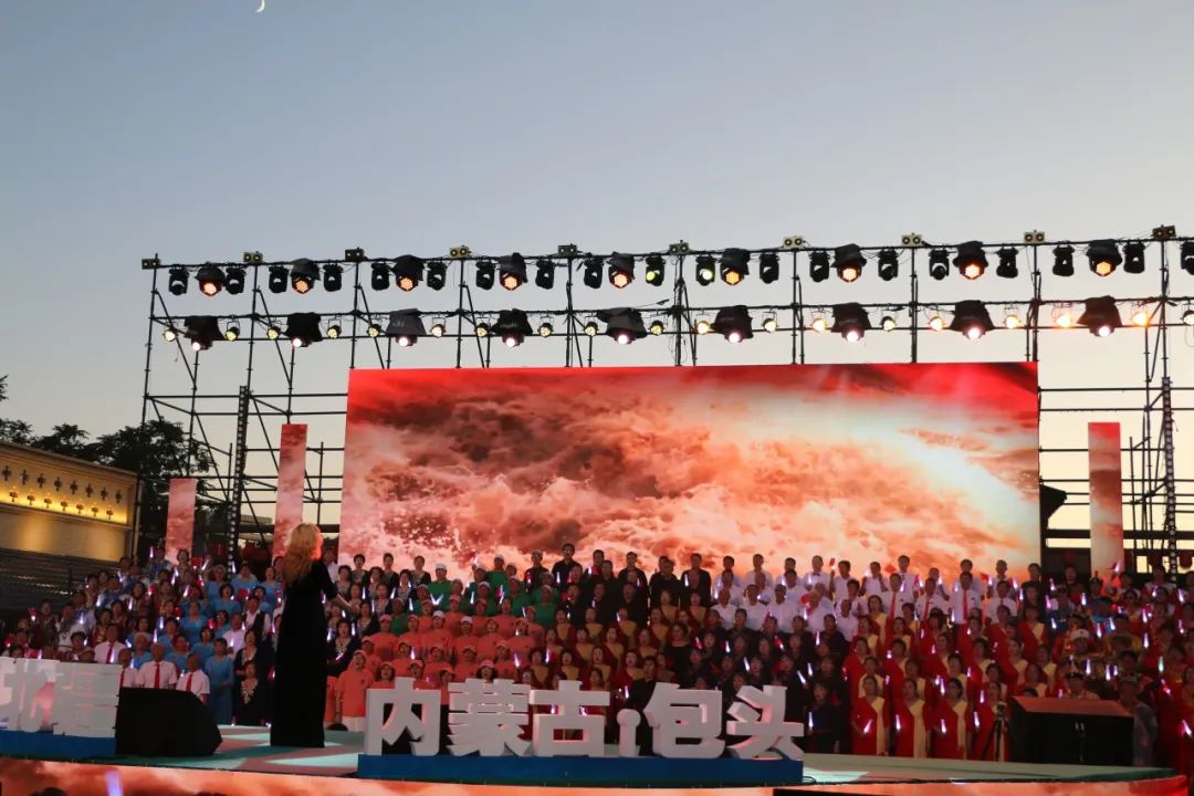 基层艺讯 | 唱响北疆——内蒙古黄河大合唱主题活动暨2025·包头黄河合唱周汇报演出圆满落幕 第3张