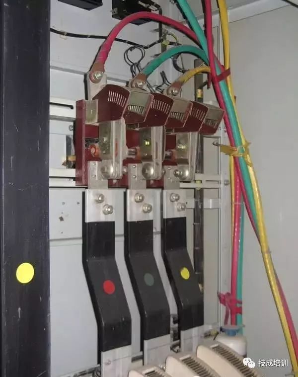 你知道10kV配电室内都有些什么吗？的图41