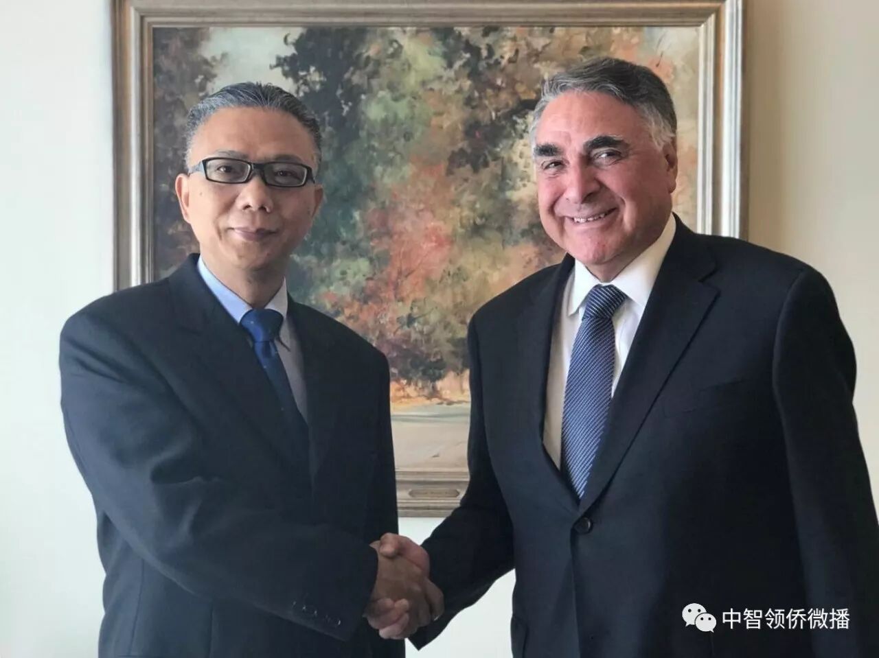 驻智利大使徐步拜会智副外长里韦罗斯