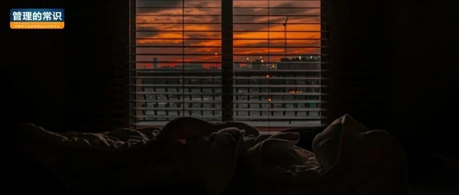 毕业十年，才真正明白：那些比拼命努力更重要的事，学校从来都不教