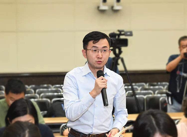 迅速落实“六稳”：财政部加快发行使用地方政府专项债券、央行降准！