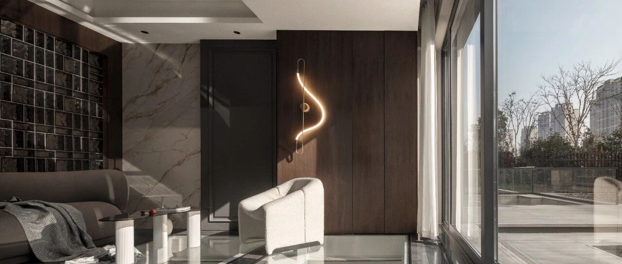 437㎡多层复式，亲子互动区、影音室、中西厨...感受光与空间的微妙互动！