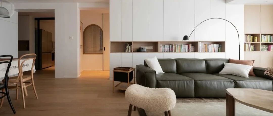 137㎡住一家四口，榻榻米+整面书柜，二手房“不砸墙”也能大变样！