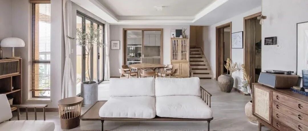 成都夫妻买下230㎡跃层，花80万打造禅意家：生活就像在度假