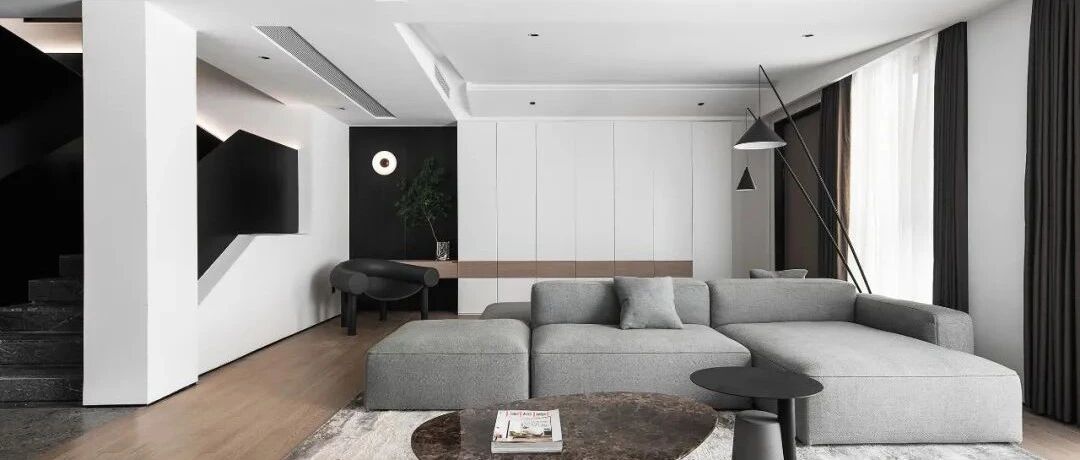 380㎡三层别墅，上下分区，功能互不打扰，黑白简约，高级又耐看！
