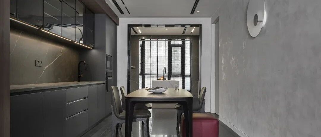 240㎡大平层，干净又简洁，热情又克制的极简空间！