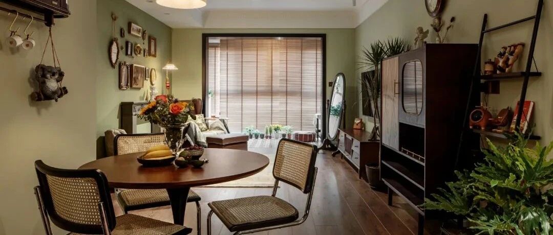 80㎡住一人一猫，温润木作+清新抹茶绿，共享复古“慢”生活!