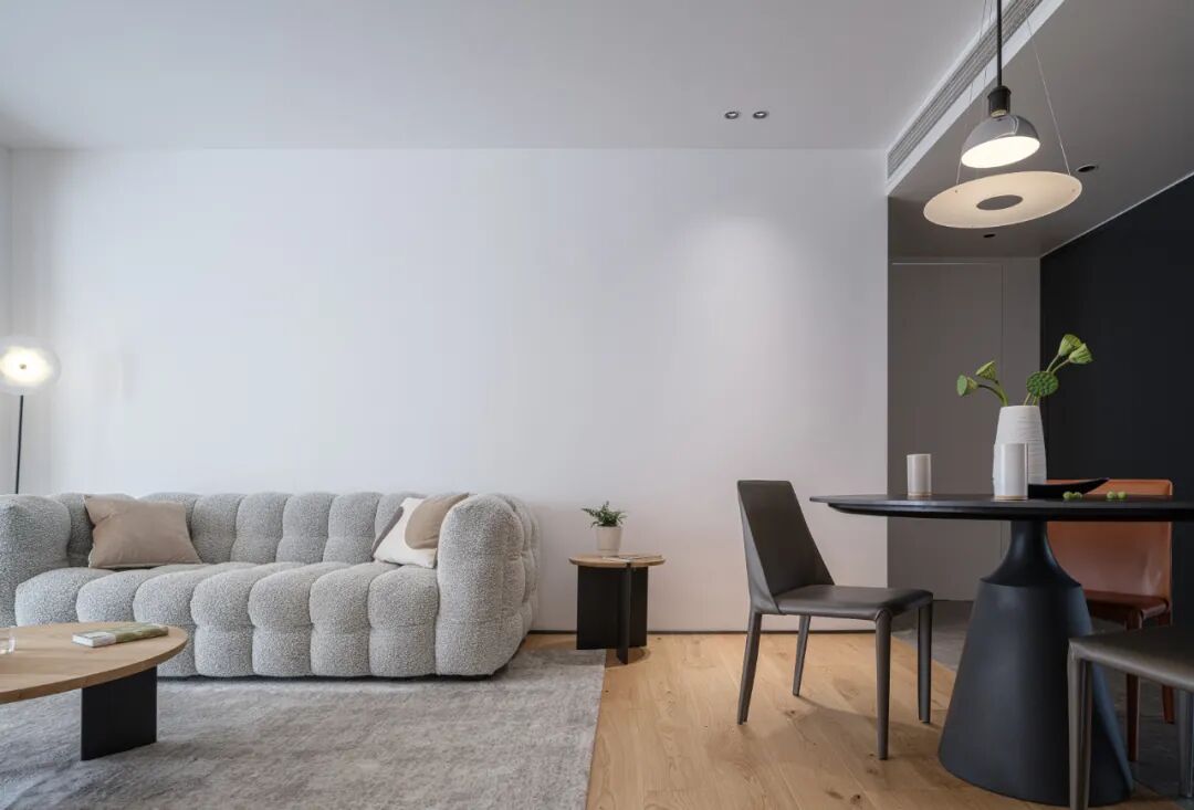 138㎡原木风，岛台、游戏室、衣帽间...打开自由生活的开关！