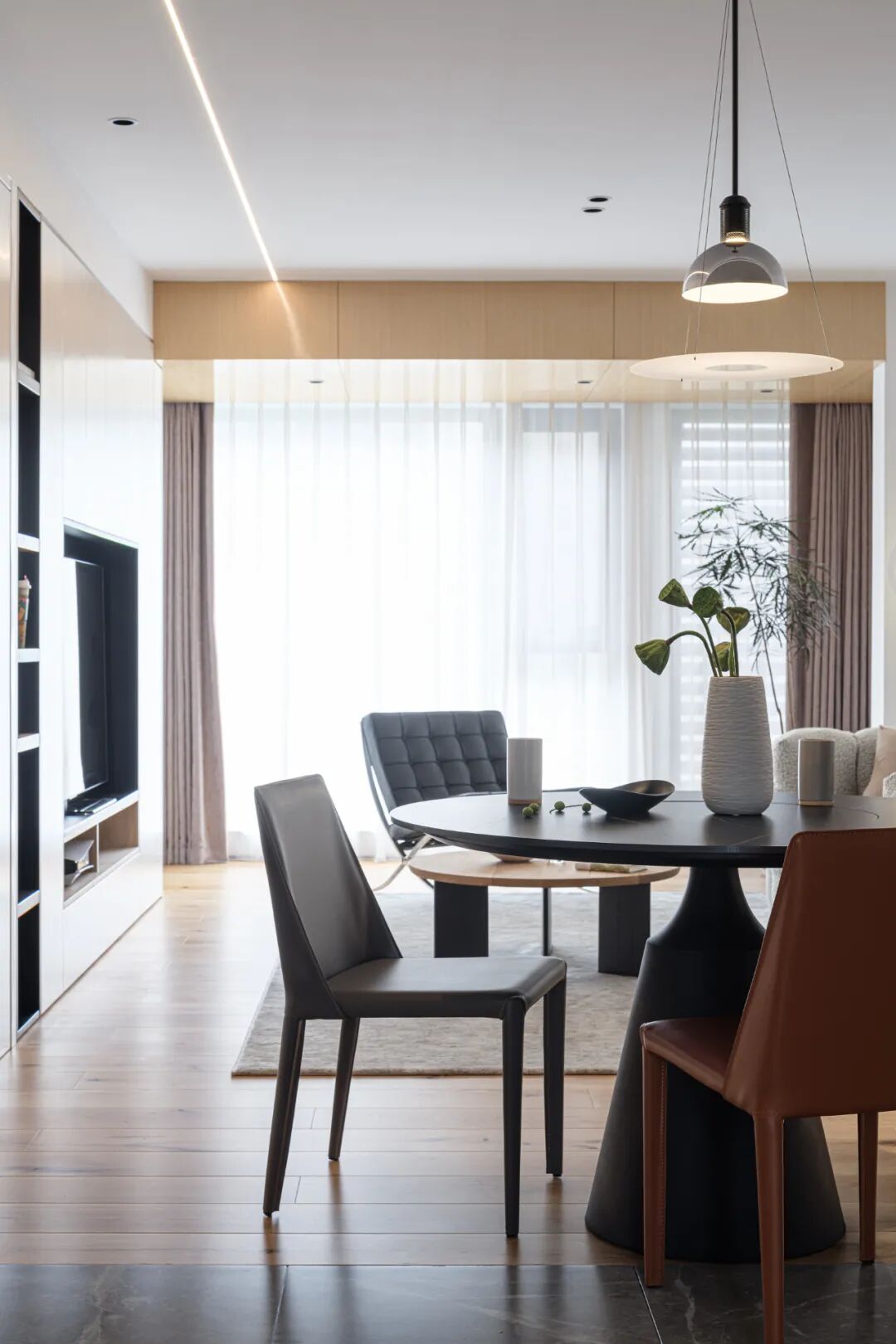 138㎡原木风，岛台、游戏室、衣帽间...打开自由生活的开关！