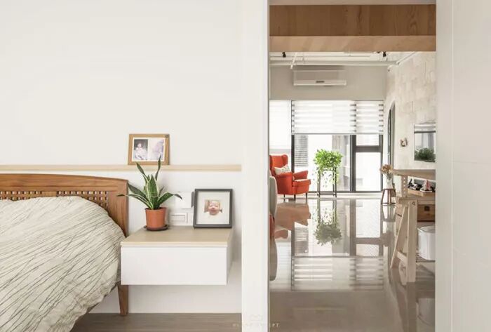 放床头的不一定非得要这些 还可能是这些有趣的玩意