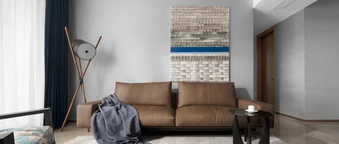 125㎡精装房改造，开放式厨房+吧台，实现空间的通透和敞亮！