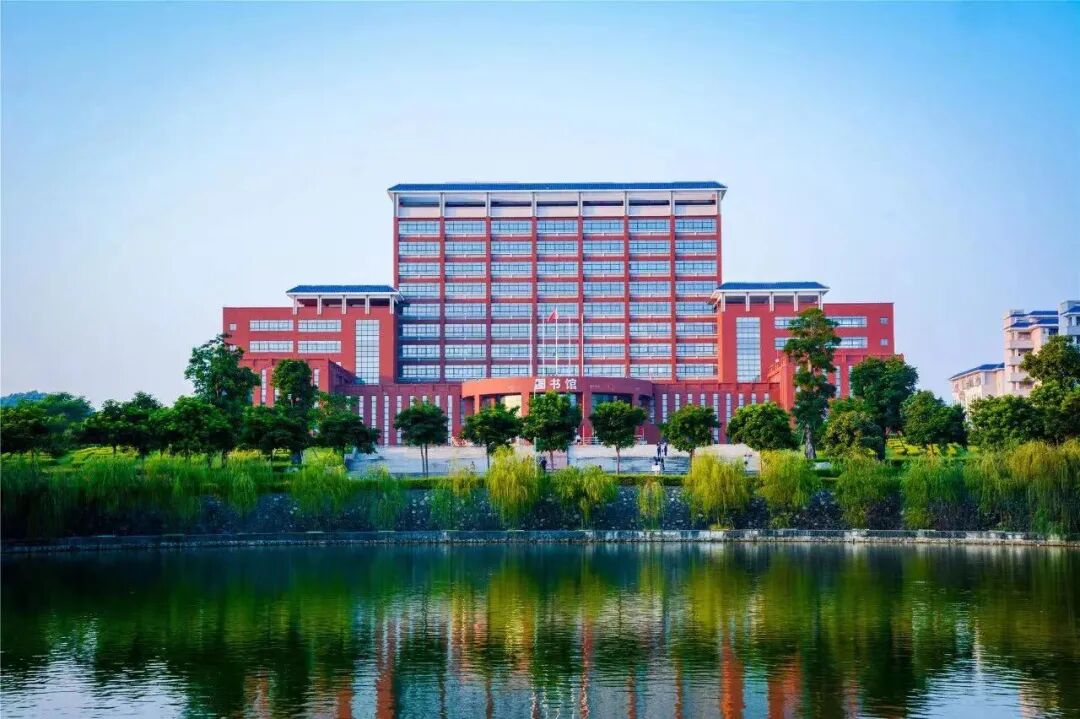 大湾区产教联盟走访广东创新科技职业学院