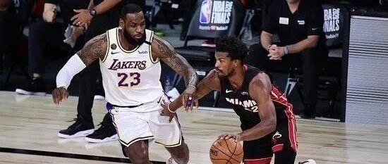 NBA总决赛价值千金的防守 巴特勒抢断詹姆斯 浓眉关键封盖定乾坤