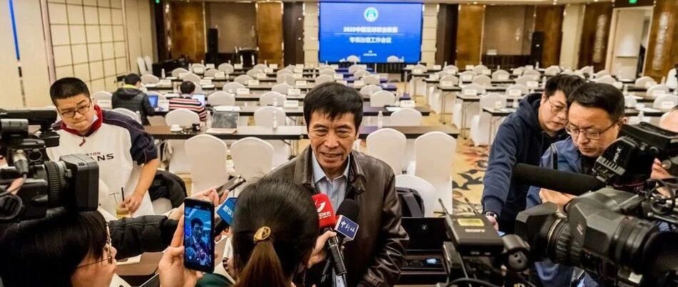 中国足球不缺【.txt】，缺【.exe】